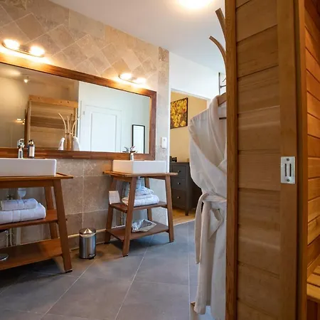 Le Castel Pierre - 7ch&7sdb Avec Clim, Piscine Xl, Ping-pong, Salle Fitness Et Sauna Pour 15 Personnes Hotel