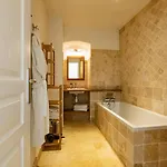 Отель Le Castel Pierre - 7ch&7sdb Avec Clim, Piscine Xl, Ping-pong, Salle Fitness Et Sauna Pour 15 Personnes Lagraulet-du-Gers