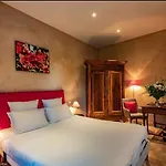 Отель Le Castel Pierre - 7ch&7sdb Avec Clim, Piscine Xl, Ping-pong, Salle Fitness Et Sauna Pour 15 Personnes