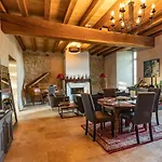 Le Castel Pierre - 7ch&7sdb Avec Clim, Piscine Xl, Ping-pong, Salle Fitness Et Sauna Pour 15 Personnes Lagraulet-du-Gers