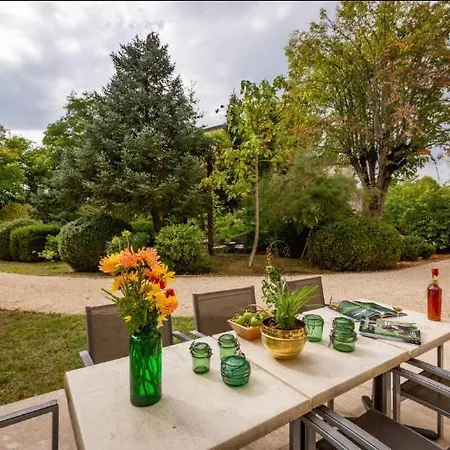 Отель Le Castel Pierre - 7ch&7sdb Avec Clim, Piscine Xl, Ping-pong, Salle Fitness Et Sauna Pour 15 Personnes
