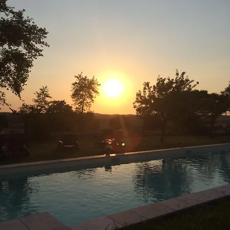 Hotel Le Castel Pierre - 7ch&7sdb Avec Clim, Piscine Xl, Salle Fitness Et Sauna Pour 18 Personnes 4*