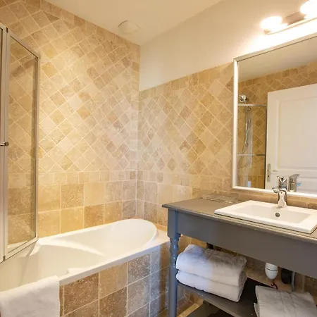 Le Castel Pierre - 7ch&7sdb Avec Clim, Piscine Xl, Salle Fitness Et Sauna Pour 18 Personnes