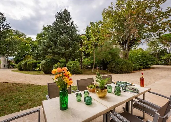 Hotel Le Castel Pierre - 7ch&7sdb Avec Clim, Piscine Xl, Ping-pong, Salle Fitness Et Sauna Pour 15 Personnes