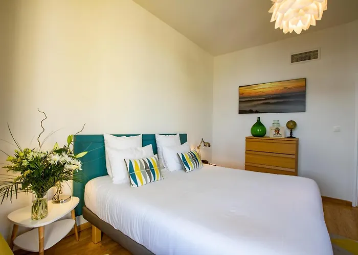 Le Castel Pierre - 7ch&7sdb Avec Clim, Piscine Xl, Ping-pong, Salle Fitness Et Sauna Pour 15 Personnes Hotel Lagraulet-du-Gers