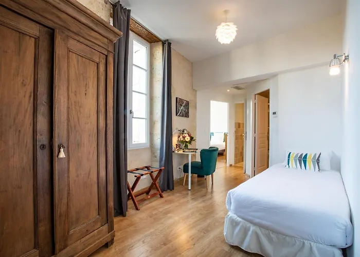 Le Castel Pierre - 7ch&7sdb Avec Clim, Piscine Xl, Ping-pong, Salle Fitness Et Sauna Pour 15 Personnes Отель 4*