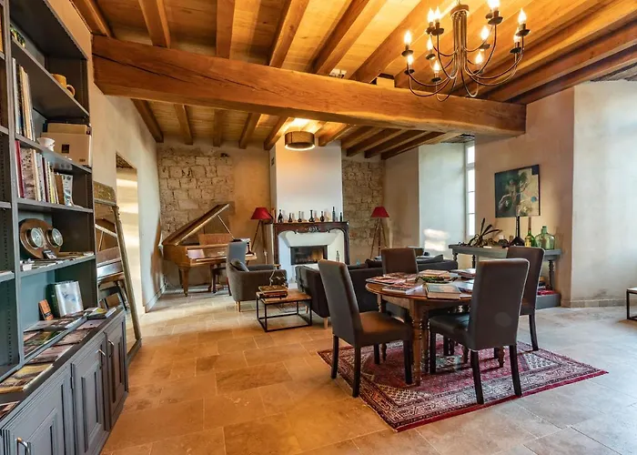 Le Castel Pierre - 7ch&7sdb Avec Clim, Piscine Xl, Ping-pong, Salle Fitness Et Sauna Pour 15 Personnes Lagraulet-du-Gers